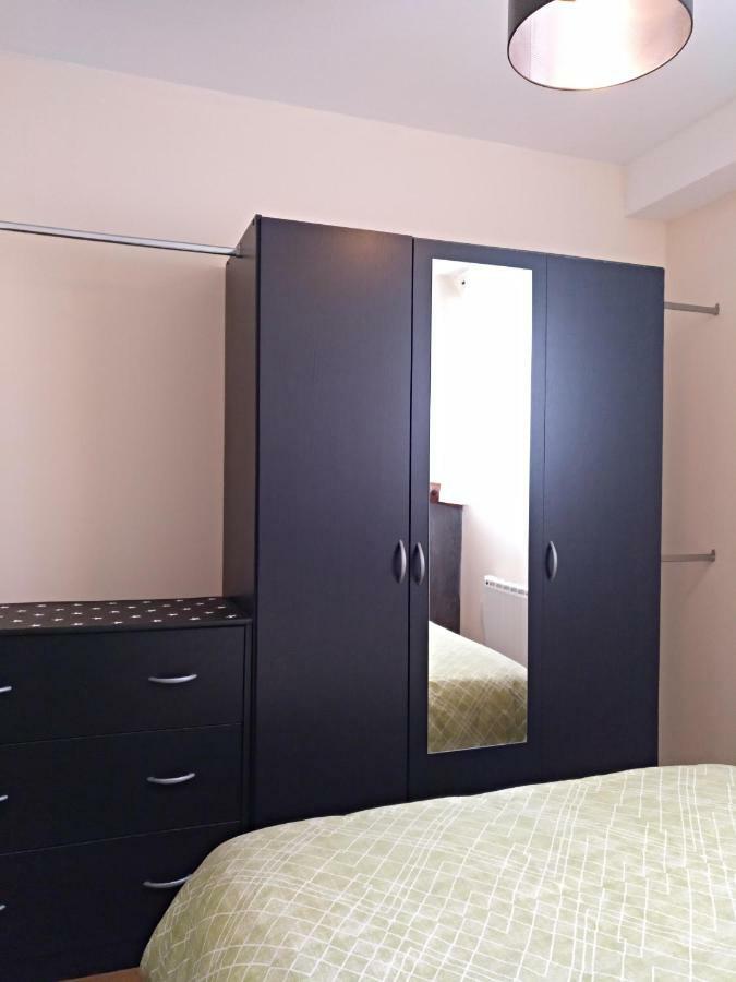 Apartamento Santa Cruz เลออน ภายนอก รูปภาพ